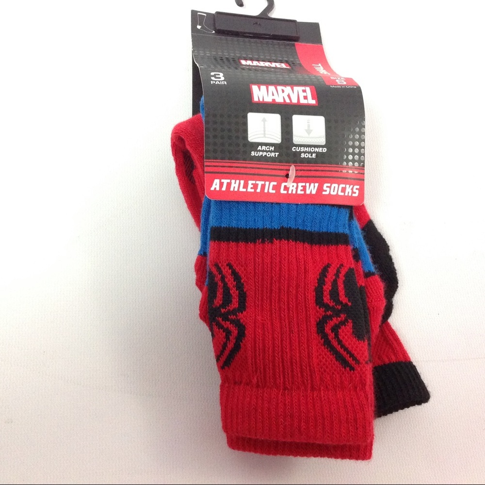 3 Pair Marvel Kids Boys Sicks Size S Red